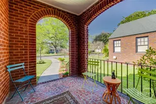 304 E 57th St, Savannah, GA 31405 - Photo 2