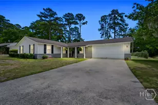 12610 Golf Club Dr, Savannah, GA 31419 - Photo 2