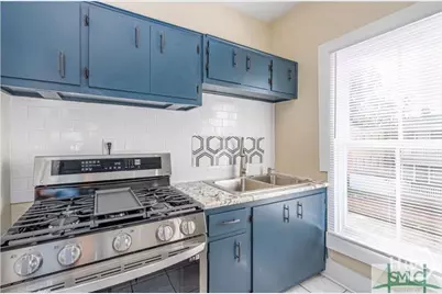 218 W Anderson Street #Upper Unit, Savannah, GA 31401 - Photo 6