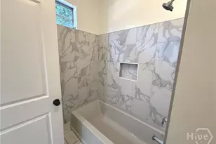 218 W Anderson St, Savannah, GA 31401 - Photo 46