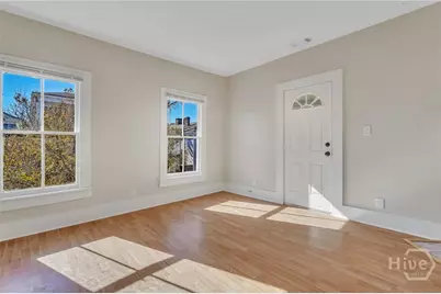 218 W Anderson Street #Upper Unit, Savannah, GA 31401 - Photo 2