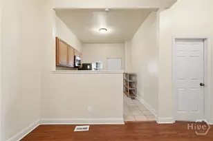 309 W 41st St, Savannah, GA 31401 - Photo 8