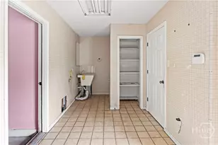 160 Hall St, Hinesville, GA 31313 - Photo 14