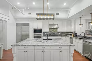101 Barnard St, Savannah, GA 31401 - Photo 18
