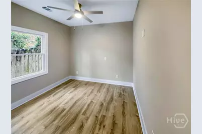 316 W 40th Street #E, Savannah, GA 31401 - Photo 12