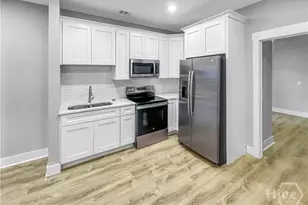 316 W 40th St, Savannah, GA 31401 - Photo 6