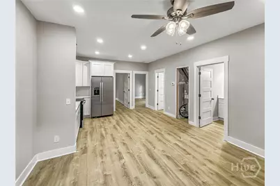 316 W 40th Street #E, Savannah, GA 31401 - Photo 2