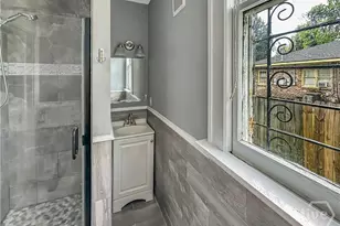 607 E 37th St, Savannah, GA 31401 - Photo 4