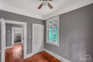 607 E 37th St, Savannah, GA 31401 - Photo 16