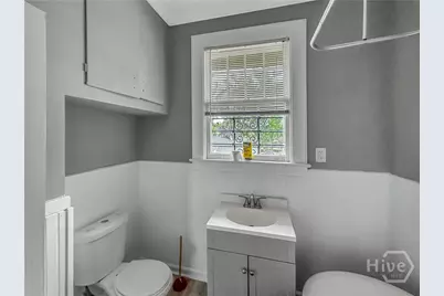 607 E 37th Street, Savannah, GA 31401 - Photo 14