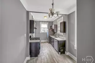 607 E 37th St, Savannah, GA 31401 - Photo 6