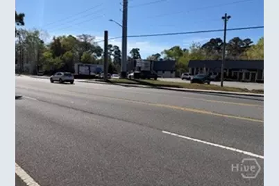 410 E Montgomery Cross Roads, Savannah, GA 31406 - Photo 16