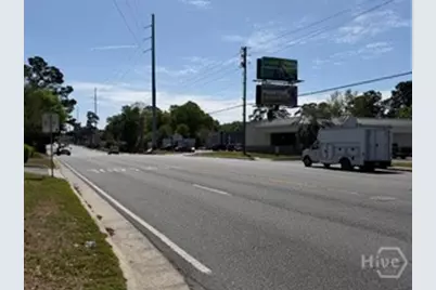 410 E Montgomery Cross Roads, Savannah, GA 31406 - Photo 22