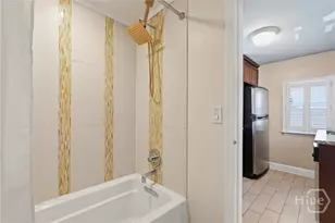 109 E Park Ave, Savannah, GA 31401 - Photo 10