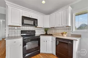 1217 Bay St, Tybee Island, GA 31328 - Photo 8
