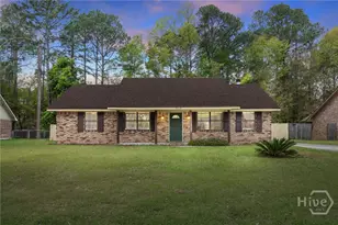 717 Little John Dr, Hinesville, GA 31313 - Photo 2