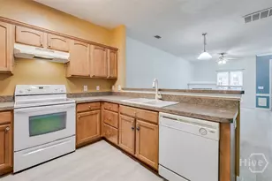 777 King George Blvd, Savannah, GA 31419 - Photo 8