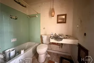 24 W 49th St, Savannah, GA 31405 - Photo 20