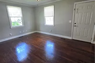 309 E 58th St, Savannah, GA 31405 - Photo 8