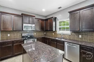 1295 Peacock Trail, Hinesville, GA 31313 - Photo 14