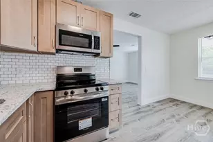 308 E 4th St, Springfield, GA 31329 - Photo 16