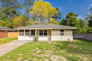 308 E 4th St, Springfield, GA 31329 - Photo 6