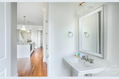 320 E Hall Street, Savannah, GA 31401 - Photo 14