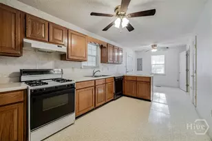 205 W 9th St, Rincon, GA 31326 - Photo 10