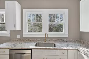 104 E Burkhalter St, Pembroke, GA 31321 - Photo 16