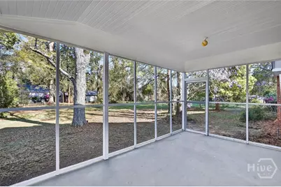 104 E Burkhalter Street, Pembroke, GA 31321 - Photo 10