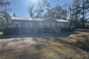 437 Burkhalter Cir, Claxton, GA 30417 - Photo 2