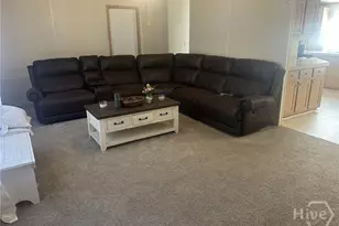 437 Burkhalter Cir, Claxton, GA 30417 - Photo 6