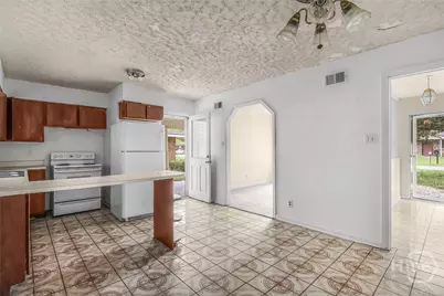 164 Azalea Avenue, Savannah, GA 31408 - Photo 12