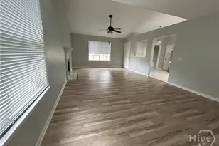 137 Ropemaker Ln, Savannah, GA 31410 - Photo 4