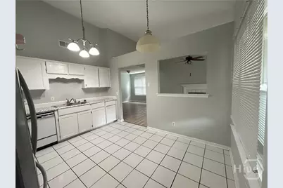 137 Ropemaker Lane, Savannah, GA 31410 - Photo 6