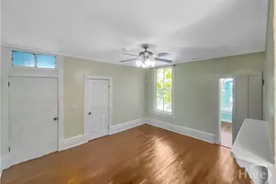 206 W 39th St, Savannah, GA 31401 - Photo 14