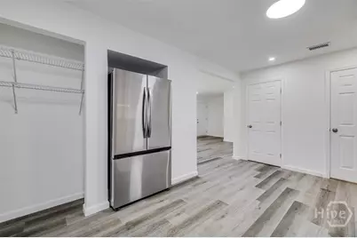 8508 Clarke Avenue, Savannah, GA 31406 - Photo 12
