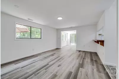 8508 Clarke Avenue, Savannah, GA 31406 - Photo 10