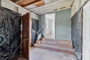 215 W 59th St, Savannah, GA 31405 - Photo 6