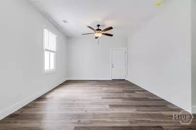 2121 Harden Street, Savannah, GA 31415 - Photo 8
