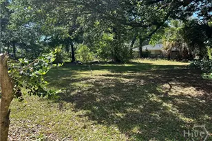 1225 E 55th St, Savannah, GA 31404 - Photo 14