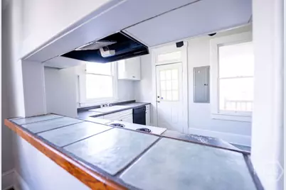 210 W W 41st Street, Savannah, GA 31401 - Photo 14