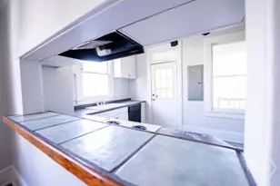 210 W W 41st St, Savannah, GA 31401 - Photo 14