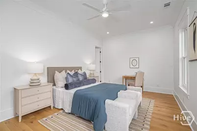 304 W 38th Street, Savannah, GA 31401 - Photo 16