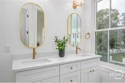 304 W 38th Street, Savannah, GA 31401 - Photo 26