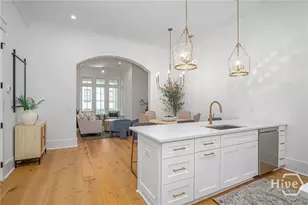 304 W 38th St, Savannah, GA 31401 - Photo 10