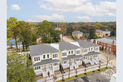 304 W 38th Street, Savannah, GA 31401 - Photo 2