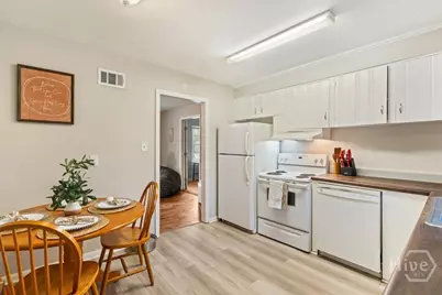 325 Manor Drive, Savannah, GA 31404 - Photo 6