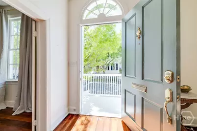424 E President Street, Savannah, GA  - Photo 6