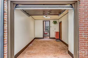 220 E State St, Savannah, GA 31401 - Photo 8